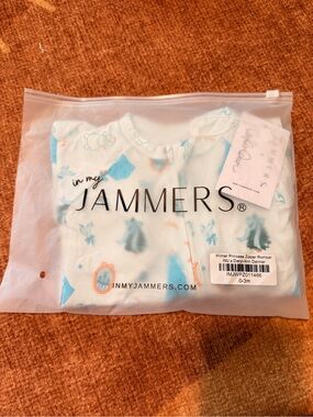 In My Jammers Frozen Zipper Romper 0-3 months NWT